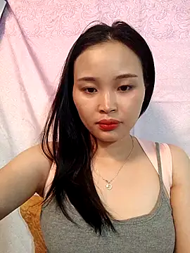 Lili lovely online show from October 12, 1:37 am