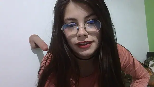 Kylie Rivers online show from December 19, 11:12 pm