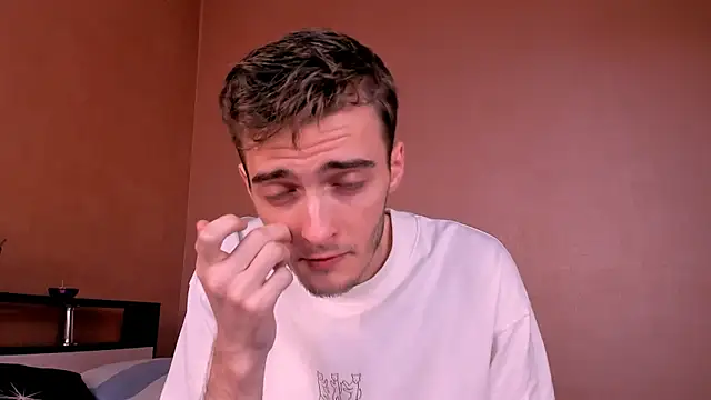 Snapshot of spider____man chatting on September 18, 10:28 am spider man online show from September 18, 10:28 am