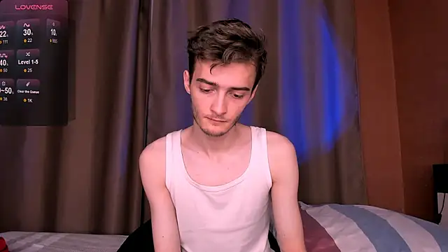 Snapshot of spider____man chatting on October 16, 3:57 pm spider man online show from October 16, 3:57 pm