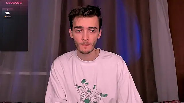 Snapshot of spider____man chatting on October 22, 3:34 pm spider man online show from October 22, 3:34 pm