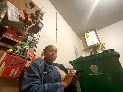 princesslivv online show from October 21, 4:02 am