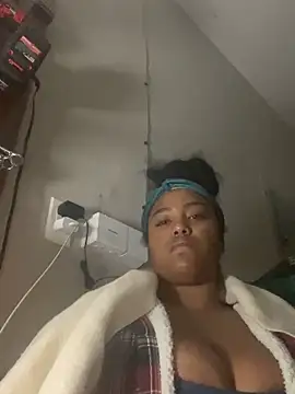 princesslivv online show from October 29, 8:27 am