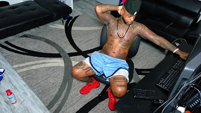 SLANGONDEMHOES online show from December 19, 3:30 pm