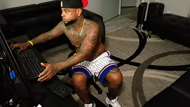 SLANGONDEMHOES online show from February 27, 7:03 pm