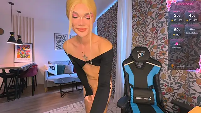 Snapshot of my-muse chatting on September 20, 1:01 pm my-muse online show from September 20, 1:01 pm