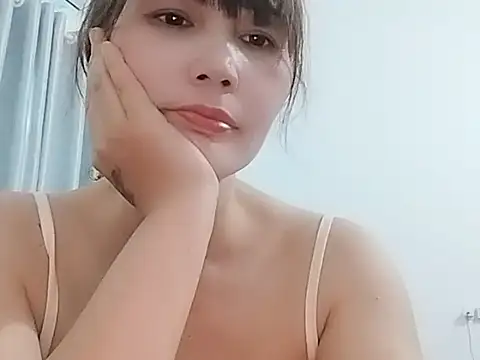 Siglemom sexy online show from April 25, 8:17 am