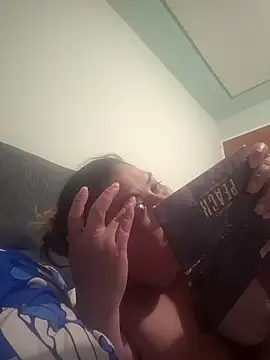 Snapshot of curvy_diva_ chatting on September 13, 2:00 am curvy diva online show from September 13, 2:00 am