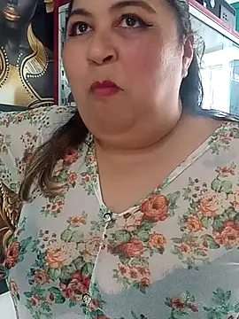 Snapshot of curvy_diva_ chatting on September 13, 2:06 pm curvy diva online show from September 13, 2:06 pm