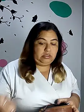 Snapshot of curvy_diva_ chatting on September 18, 11:12 am curvy diva online show from September 18, 11:12 am