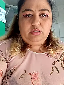 Snapshot of curvy_diva_ chatting on September 19, 1:12 pm curvy diva online show from September 19, 1:12 pm