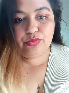 Snapshot of curvy_diva_ chatting on September 20, 1:23 pm curvy diva online show from September 20, 1:23 pm