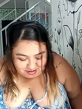 Snapshot of curvy_diva_ chatting on September 29, 2:00 pm curvy diva online show from September 29, 2:00 pm