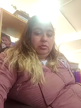 Snapshot of curvy_diva_ chatting on October 1, 2:34 pm curvy diva online show from October 1, 2:34 pm