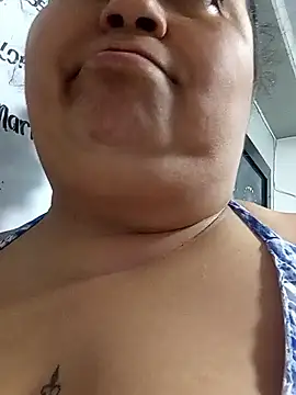 Snapshot of curvy_diva_ chatting on October 10, 11:09 am curvy diva online show from October 10, 11:09 am