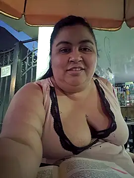 Snapshot of curvy_diva_ chatting on October 16, 10:55 pm curvy diva online show from October 16, 10:55 pm