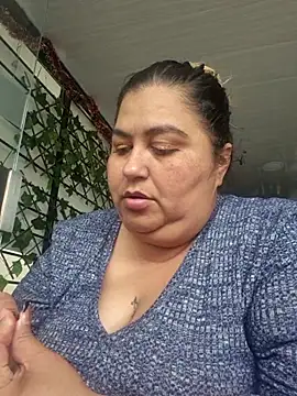 Snapshot of curvy_diva_ chatting on November 6, 9:48 pm curvy diva online show from November 6, 9:48 pm