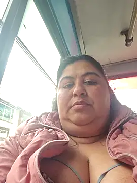 Snapshot of curvy_diva_ chatting on November 17, 8:47 pm curvy diva online show from November 17, 8:47 pm