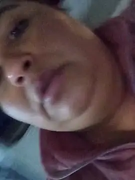 Snapshot of curvy_diva_ chatting on November 20, 10:26 am curvy diva online show from November 20, 10:26 am