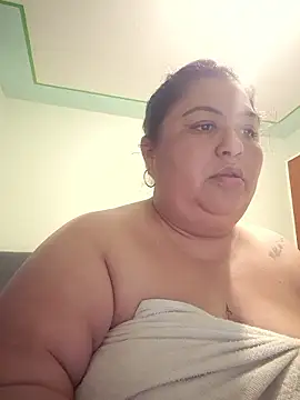 curvy diva  online show from January 10, 1:07 am