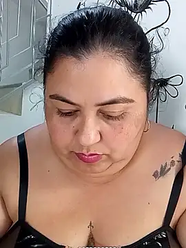 curvy diva  online show from January 10, 1:13 pm