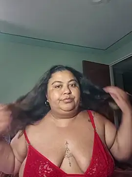 curvy diva  online show from April 2, 11:52 am