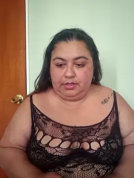 curvy diva  online show from April 19, 9:28 pm