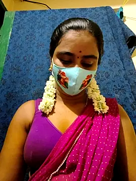 mini-queen online show from October 15, 5:57 pm