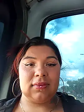 snow belle online show from October 26, 6:03 pm