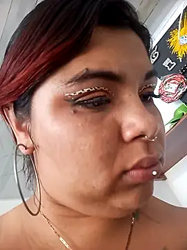 snow belle online show from November 2, 7:05 pm