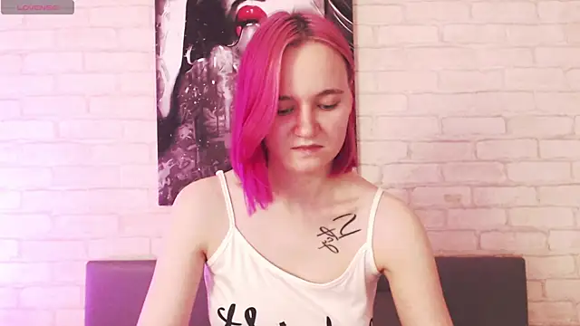 Snapshot of Ericha_Stone chatting on September 19, 2:35 am Ericha Stone online show from September 19, 2:35 am