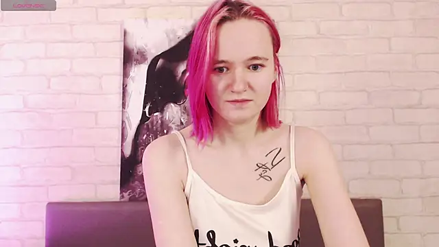 Snapshot of Ericha_Stone chatting on October 4, 2:20 am Ericha Stone online show from October 4, 2:20 am