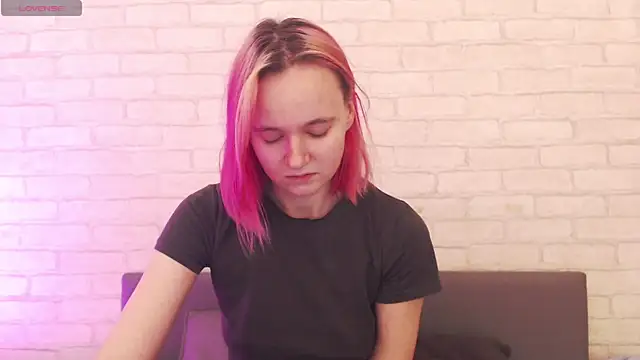 Snapshot of Ericha_Stone chatting on November 4, 1:27 am Ericha Stone online show from November 4, 1:27 am