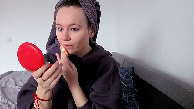 Ericha Stone online show from May 14, 3:02 am