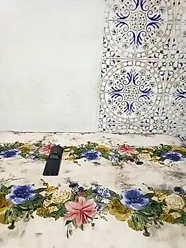 Snapshot of Mayamimi chatting on September 15, 12:32 am Mayamimi online show from September 15, 12:32 am