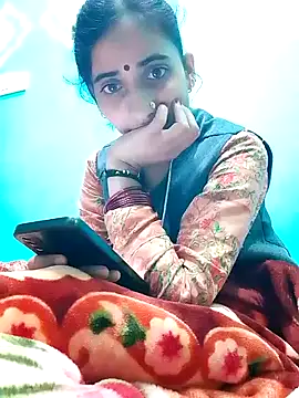 Snapshot of Pahadi_couple chatting on October 5, 5:44 pm Pahadi couple online show from October 5, 5:44 pm