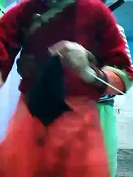 Snapshot of Pahadi_couple chatting on October 13, 4:51 pm Pahadi couple online show from October 13, 4:51 pm