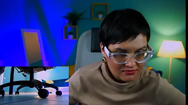 LauraDavidsons online show from November 30, 4:11 pm