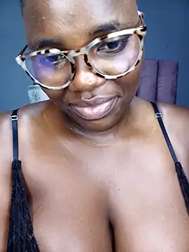 TheSpiceyQueen online show from November 24, 10:26 am