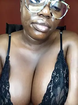 TheSpiceyQueen online show from February 7, 10:19 am