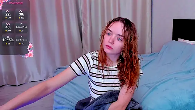 JanetShy online show from September 22, 7:10 am