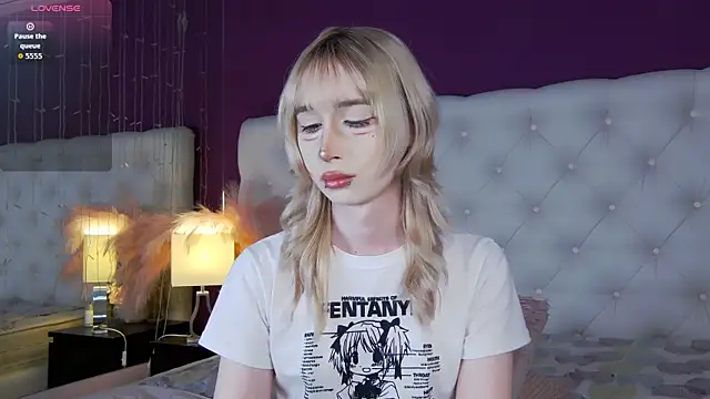 cutetomie online show from July 4, 9:21 pm