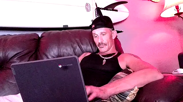 Snapshot of MistedNome chatting on September 15, 1:38 am MistedNome online show from September 15, 1:38 am