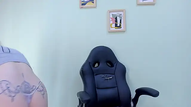 Snapshot of sophieturner_mg chatting on June 9, 7:03 pm sophieturner mg online show from June 9, 7:03 pm