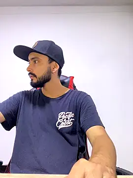 cristopher wallacee online show from October 7, 10:18 pm