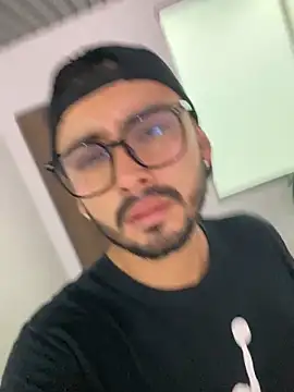 cristopher wallacee online show from October 31, 1:34 pm