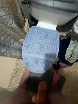 Snapshot of Frnlove521 chatting on September 14, 7:18 am Frnlove521 online show from September 14, 7:18 am