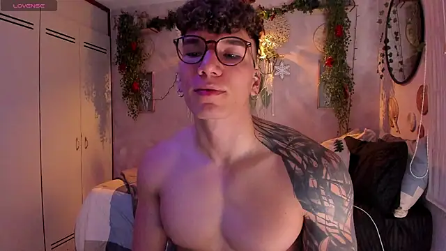 Snapshot of estebandi_do chatting on December 23, 12:41 am estebandi do online show from December 23, 12:41 am