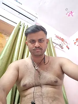 Snapshot of Frvgggghh chatting on November 21, 8:35 am Frvgggghh online show from November 21, 8:35 am