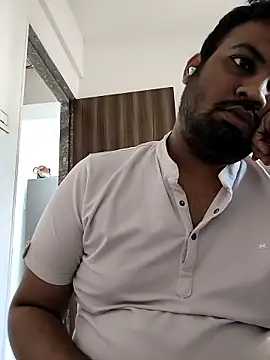 vinay smalldick online show from January 18, 11:47 am